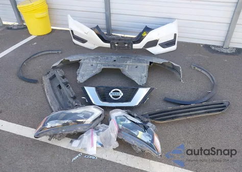 2017 Nissan Rogue Sv z USA, uszkodzony, nr VIN KNMAT2MT5HP540104